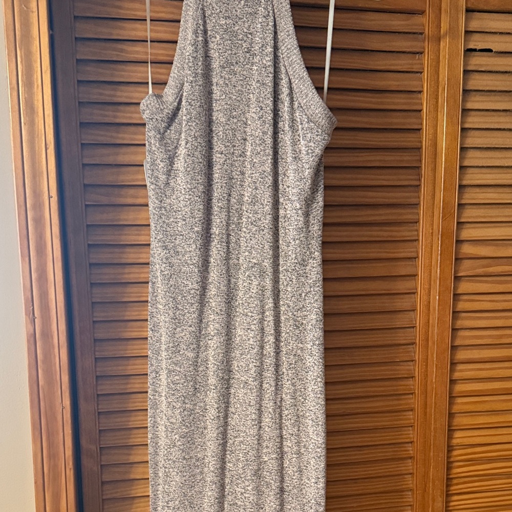 Elegant Gray Maxi Dress
